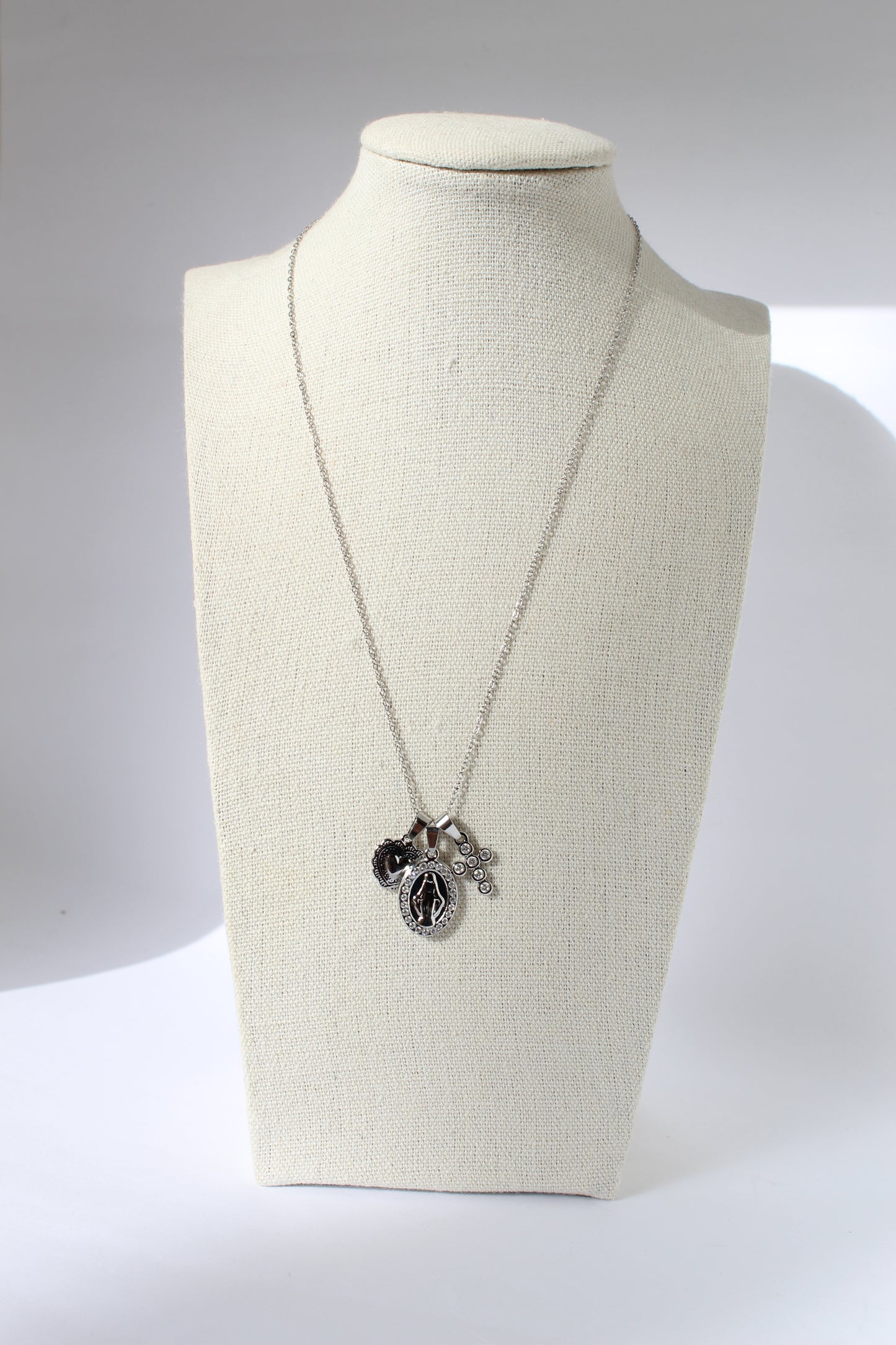 Collana “cross sacra”