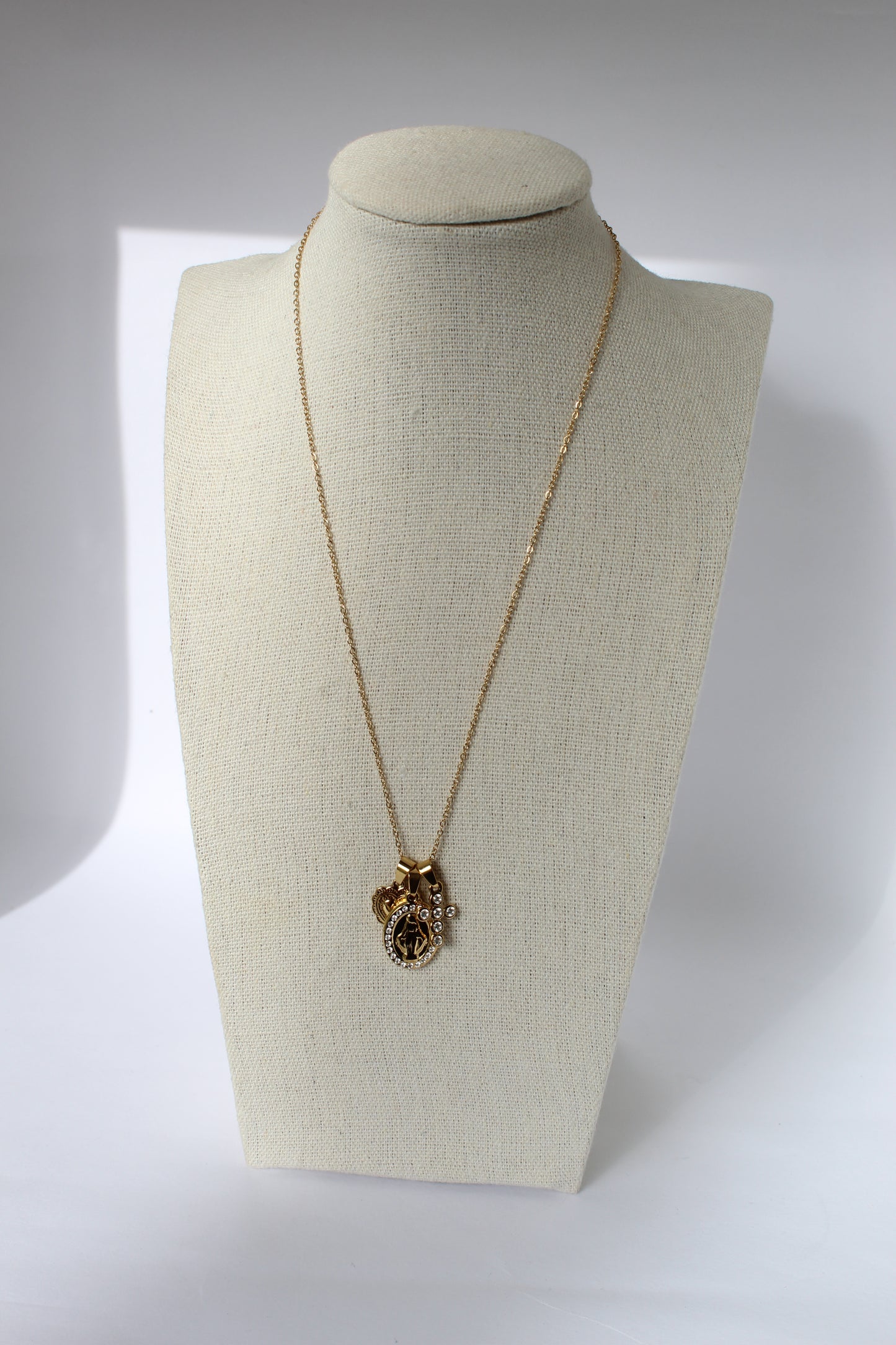 Collana “cross sacra”